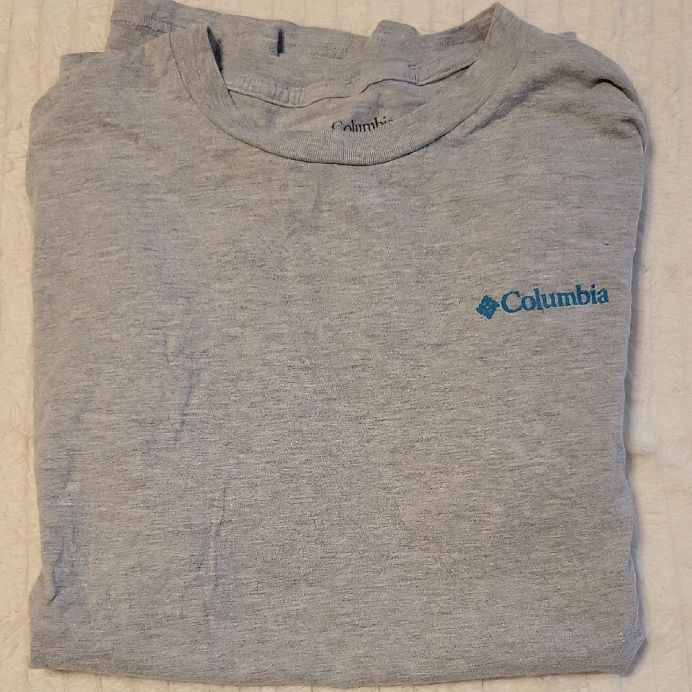 Columbia Heather Gray Rocky Mountains Graphic T-Shirt - Picture 3 of 10